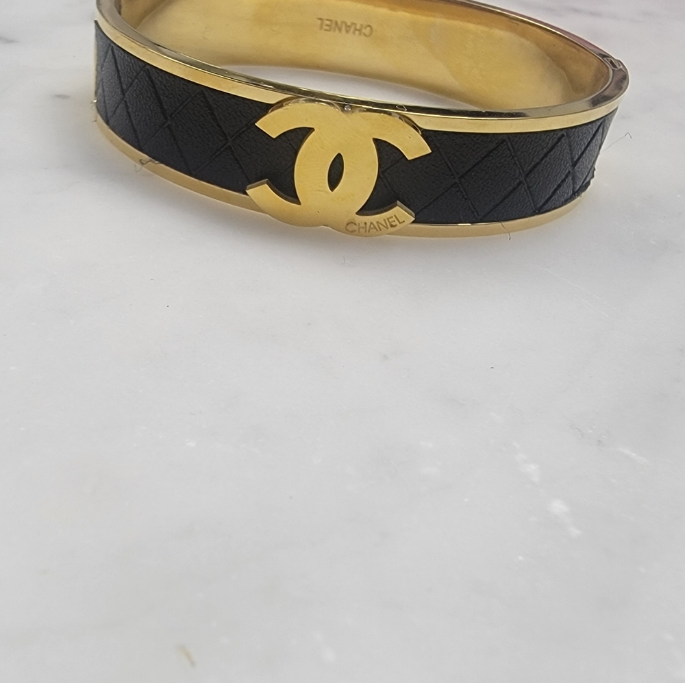 Black and Gold Bracelet